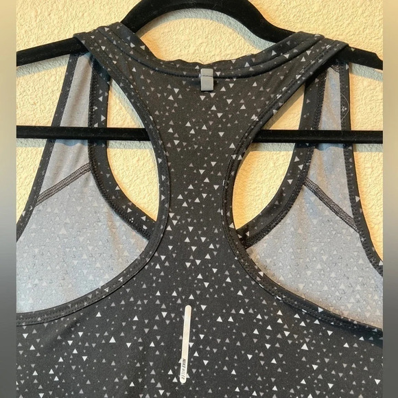 Nike Dri-fit running top size L - Picture 4 of 7